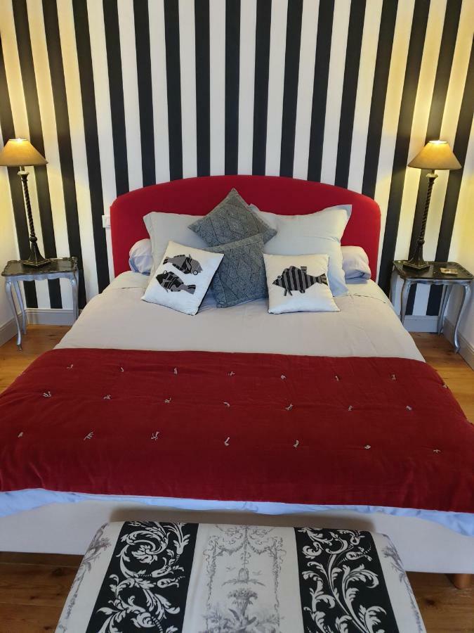 Au Nid De La Madeleine Bed & Breakfast Gaillac Exterior photo